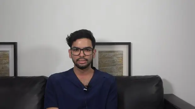 Julio, face caméra à la fin de la formation