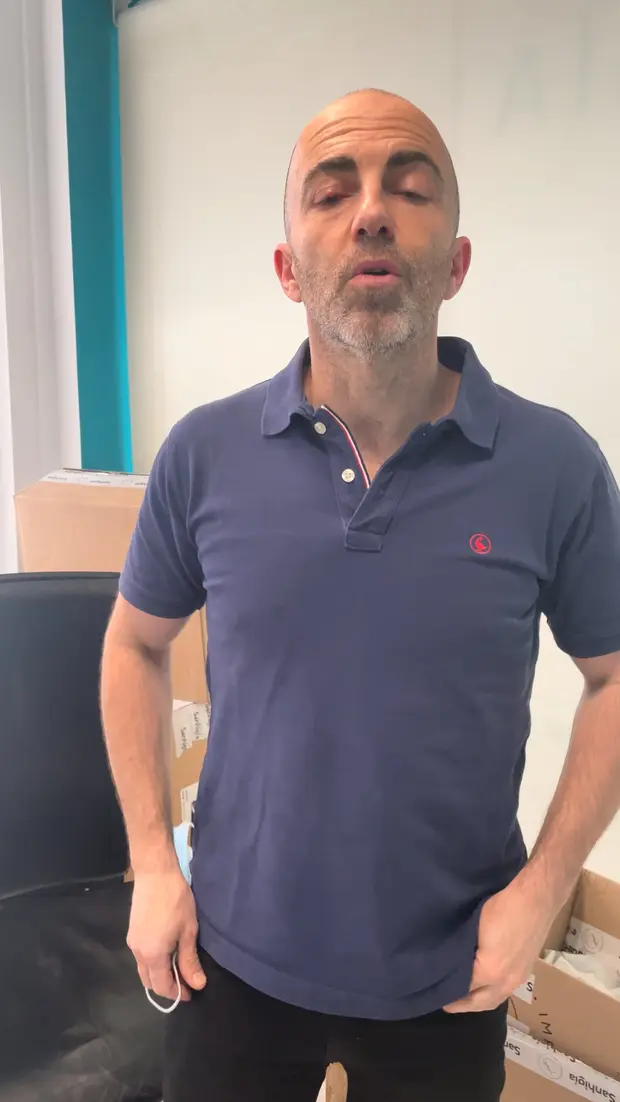Albert, face caméra à la fin de la formation